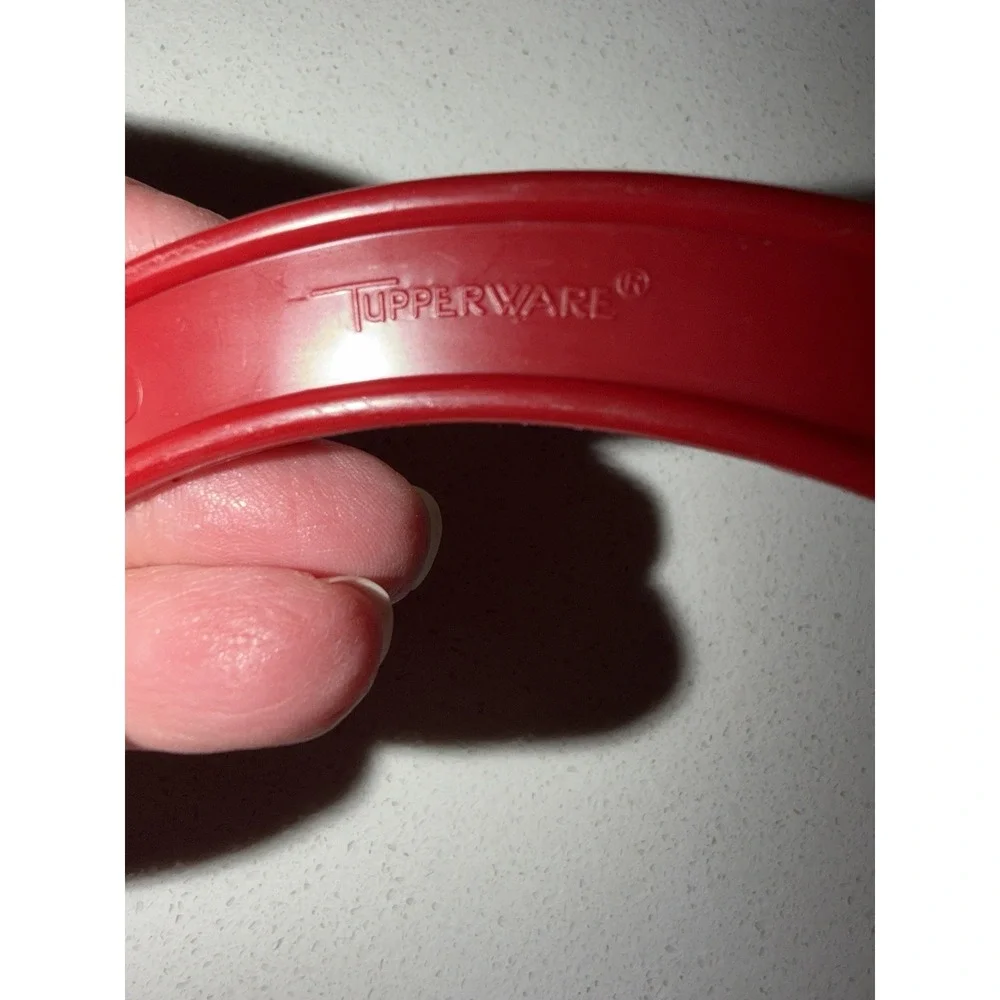 Vintage Tupperware Sli-Saw-All Multi Purpose Kitchen Gadget Red